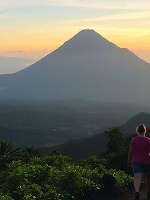 Hiking Arenal Volcano National Park