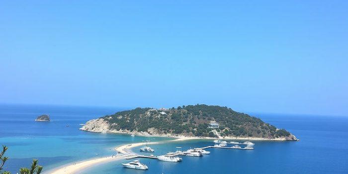 Agay Bay